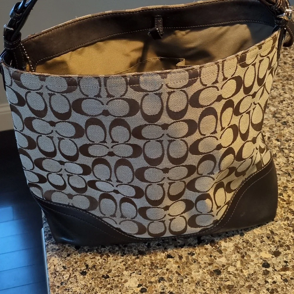 Coach Tan and Brown Signature Shoulder Bag - Picture 6 of 15